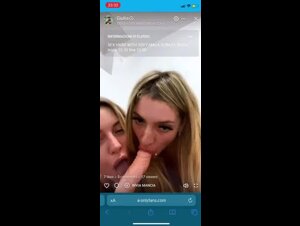 Video porno in diretta due porcelle succhiano lo stesso cazzone