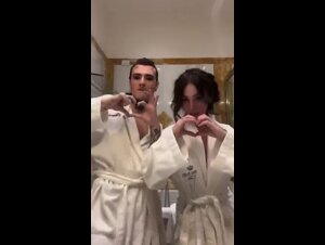 Video Rosa Chemical e Alex Mucci