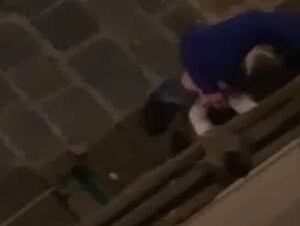 Scoperti a scopare per strada