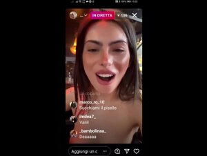 Sono carica di brutto porca troia me la leccate invidiosi di merda