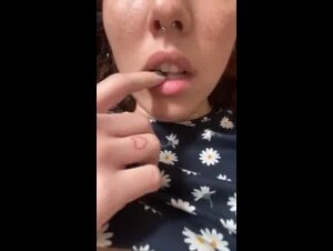 Ragazza pugliese si scopa la figa