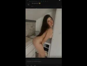 Raccolta video morettina nuda