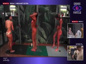 Doccia sexy Shaila Yulia Helena Grande Fratello Vip