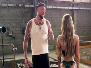 Backstage Dura Guè Pequeno con Tami