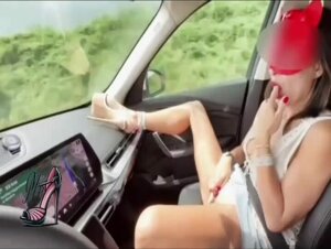 Moglie Porca Esibizionista